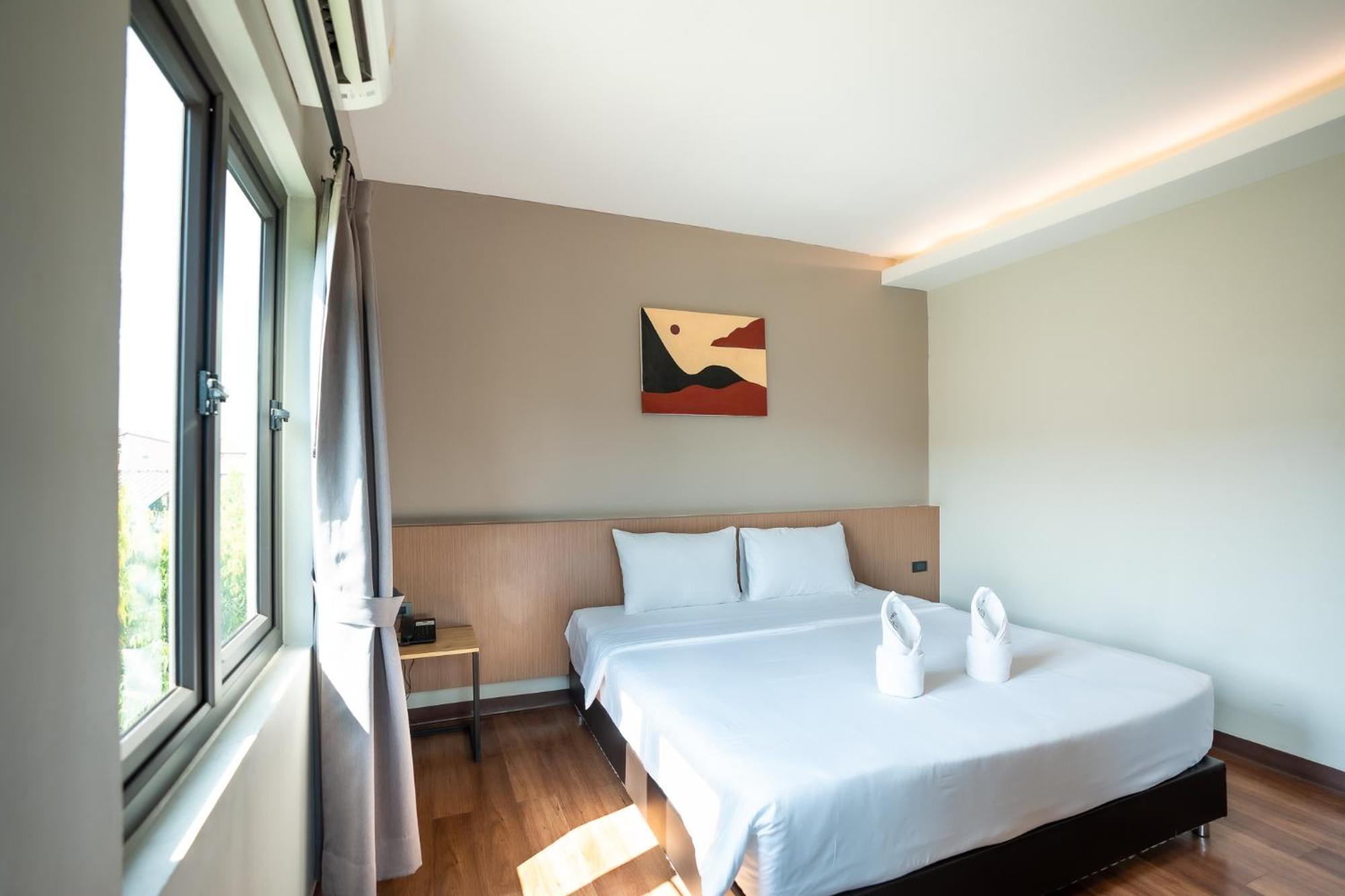 Siri Hotel Виентиане Екстериор снимка