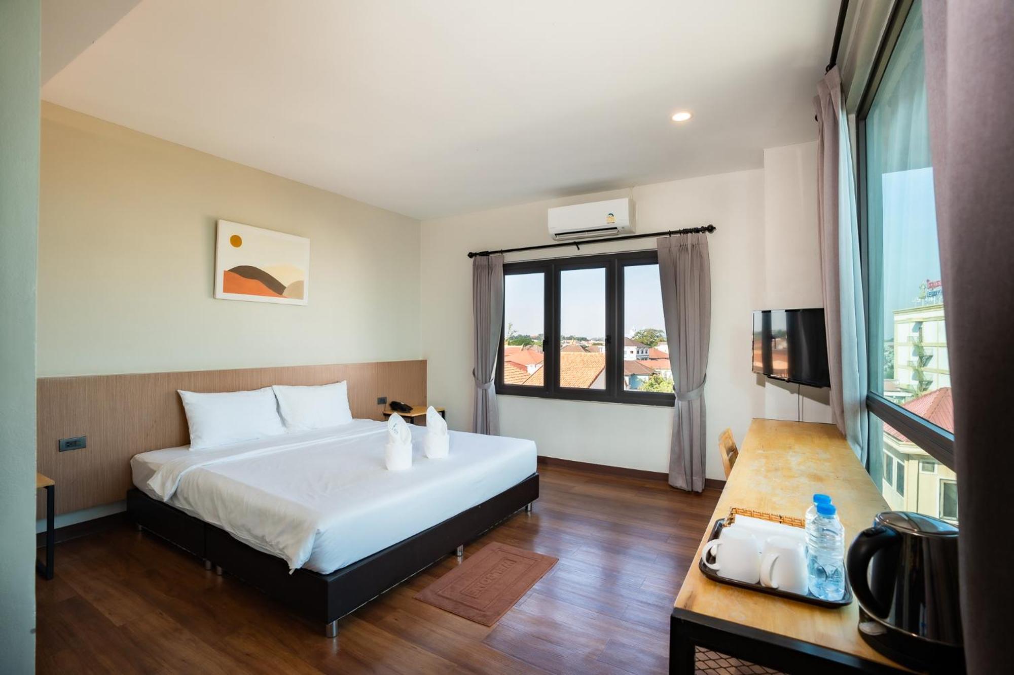 Siri Hotel Виентиане Екстериор снимка