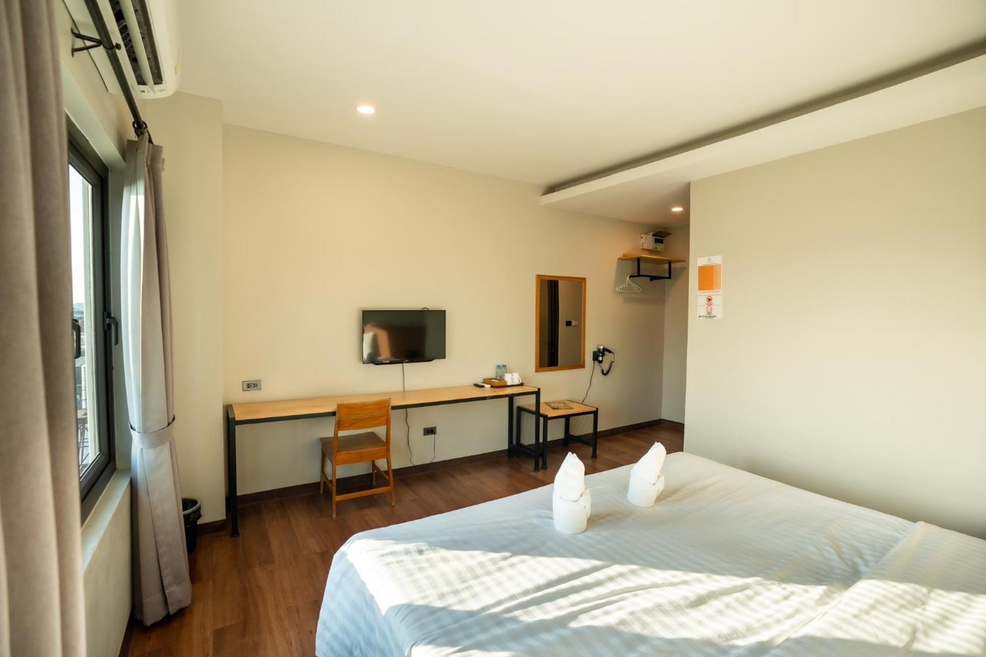 Siri Hotel Виентиане Екстериор снимка