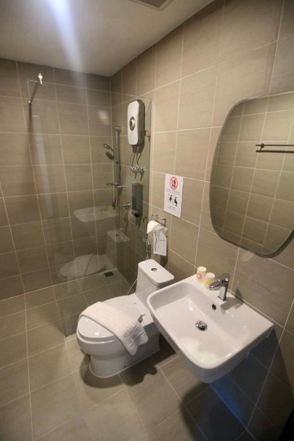 Siri Hotel Виентиане Екстериор снимка